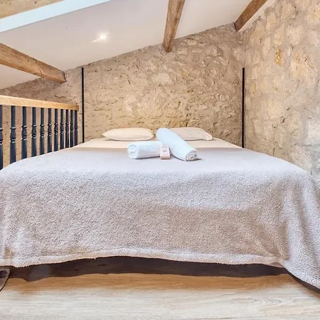 شقة La Bulle Etoilee Périgueux