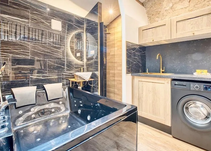 La Bulle Etoilee 아파트 페리괴